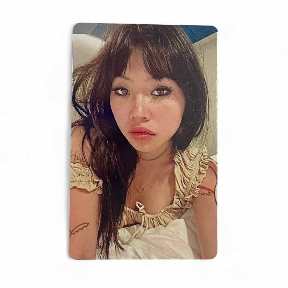 BEABADOOBEE Photocard