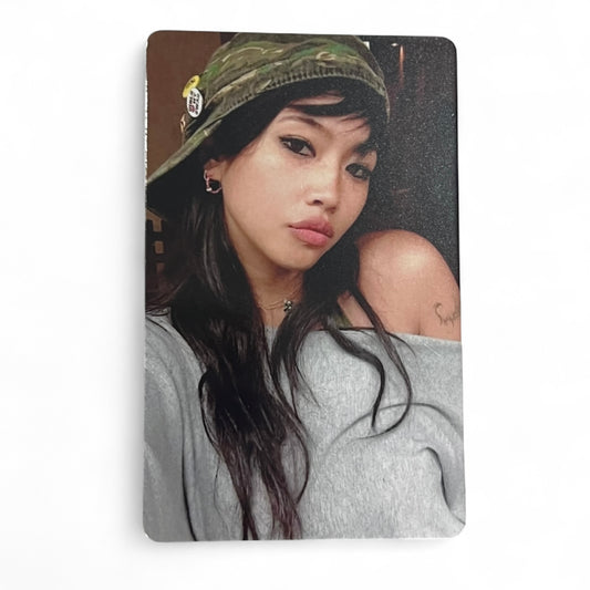 BEABADOOBEE Photocard